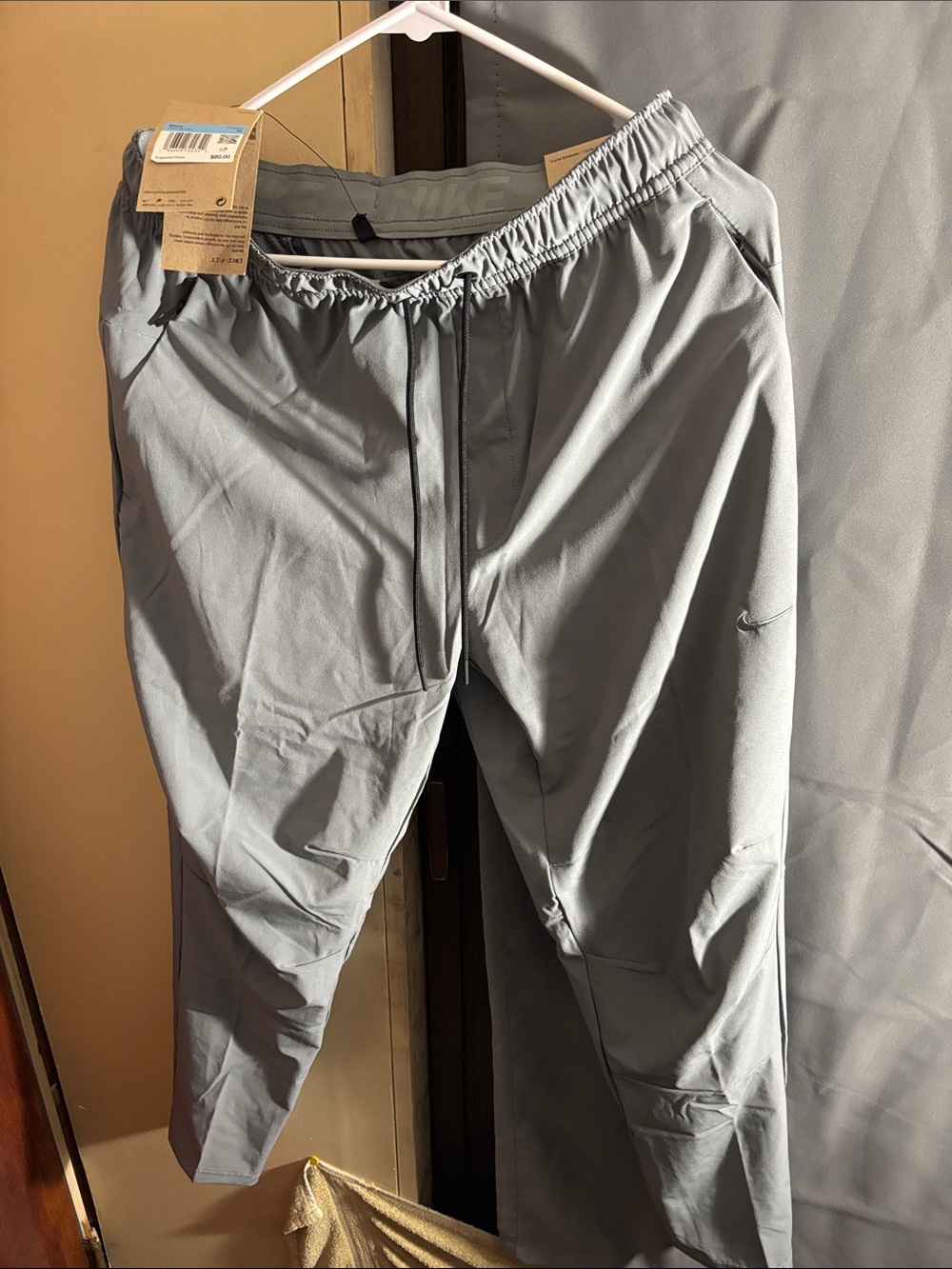 Nike Men’s Light Gray Athletic Joggers
